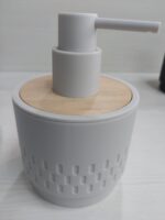 Stylish Soap Dispenser with Wooden Top - Image 6