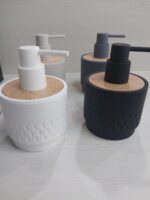Stylish Soap Dispenser with Wooden Top - Image 2