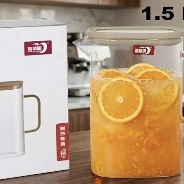 Silicone Lid Glass Water Jug