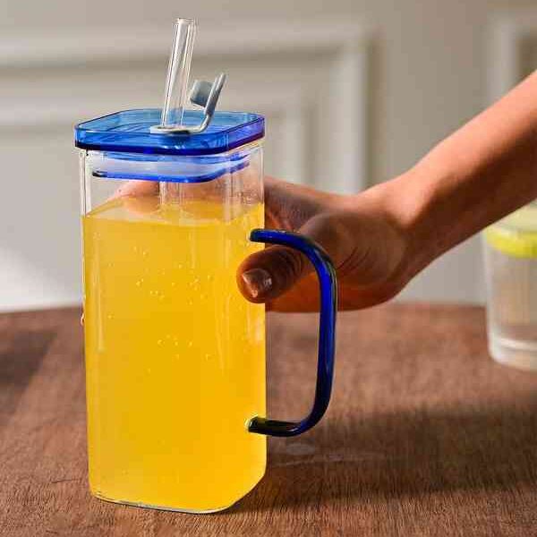 Drinking Glasses with Glass Straw