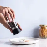 Pepper Grinder Seasoning Bottle (Black) - Image 3