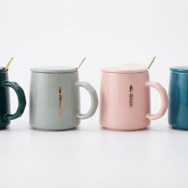 Glossy Ceramic Coffee Mug with Lid & Gold Spoon