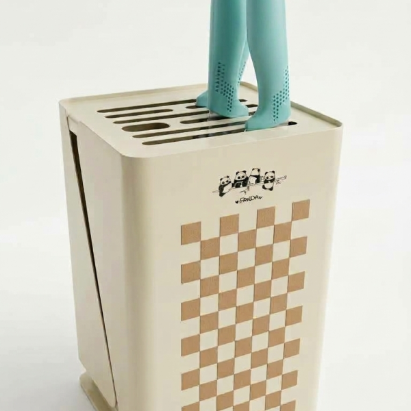 Wall-Mounted Knife Rack & Holder